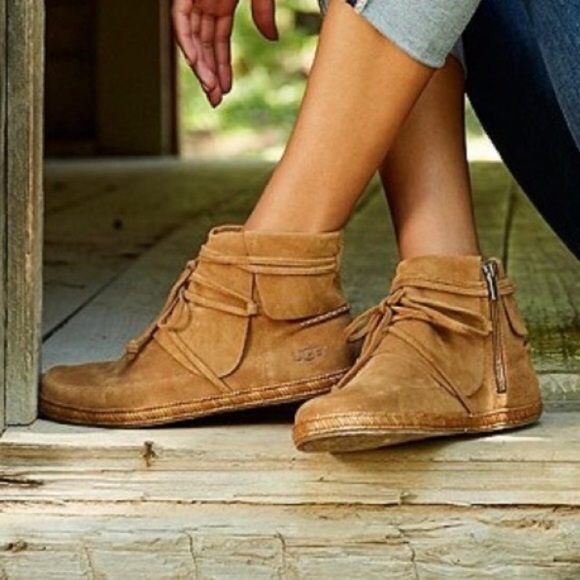 UGG Shoes - UGG Shoe  Reid S-10 Tan Suede Moccasin Shearling High Top